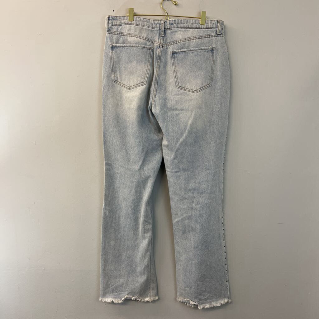 Fashion Nova Light Wash Studded Sides Distressed Jeans 13