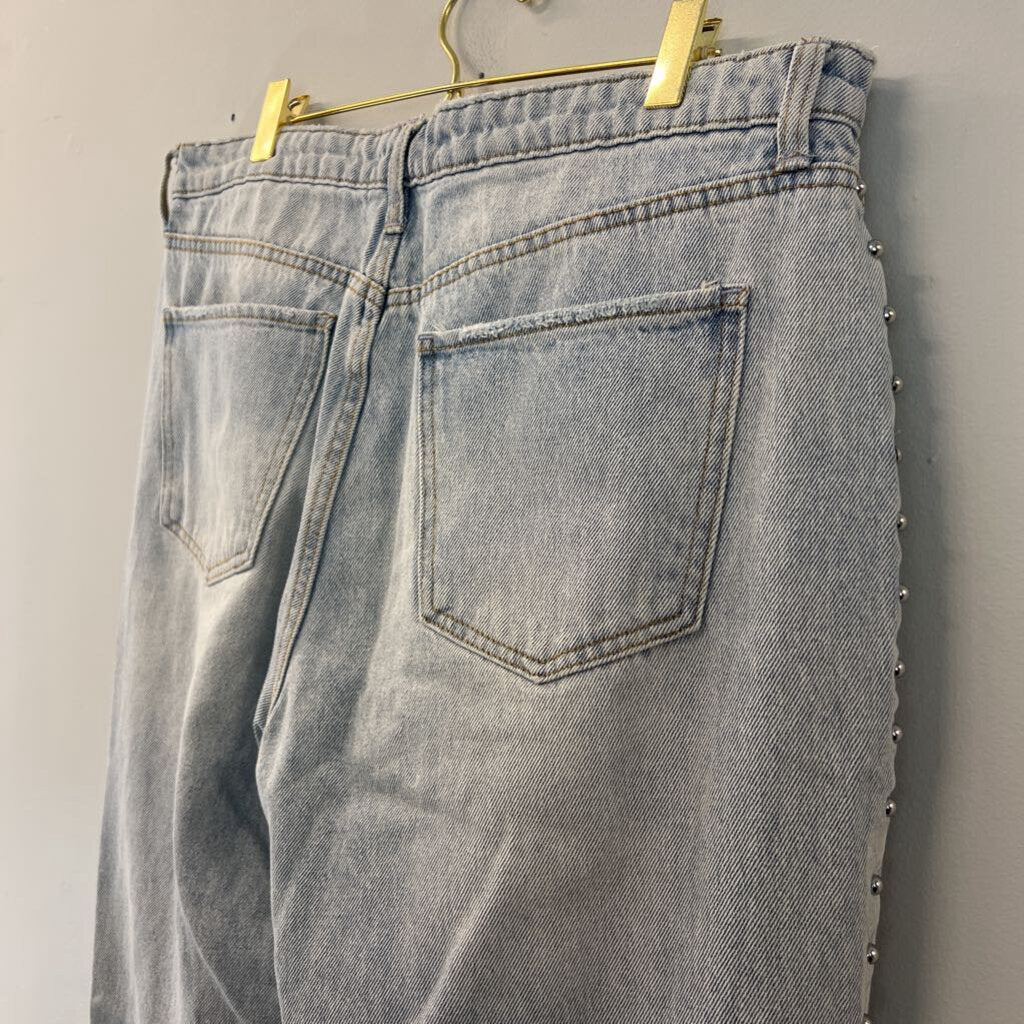 Fashion Nova Light Wash Studded Sides Distressed Jeans 13