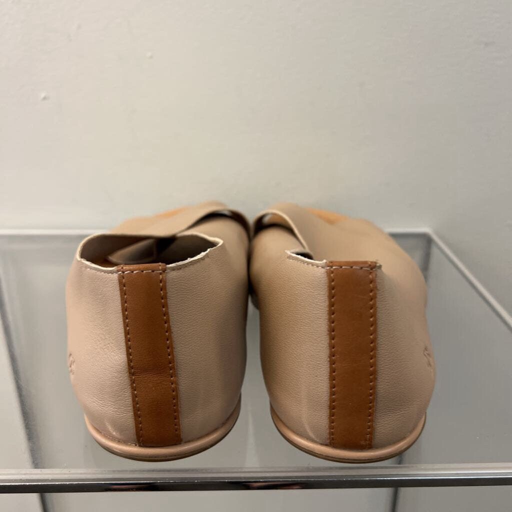 Gentle Souls by Kenneth Cole Beige Leather Lainey Flat Sandals 8