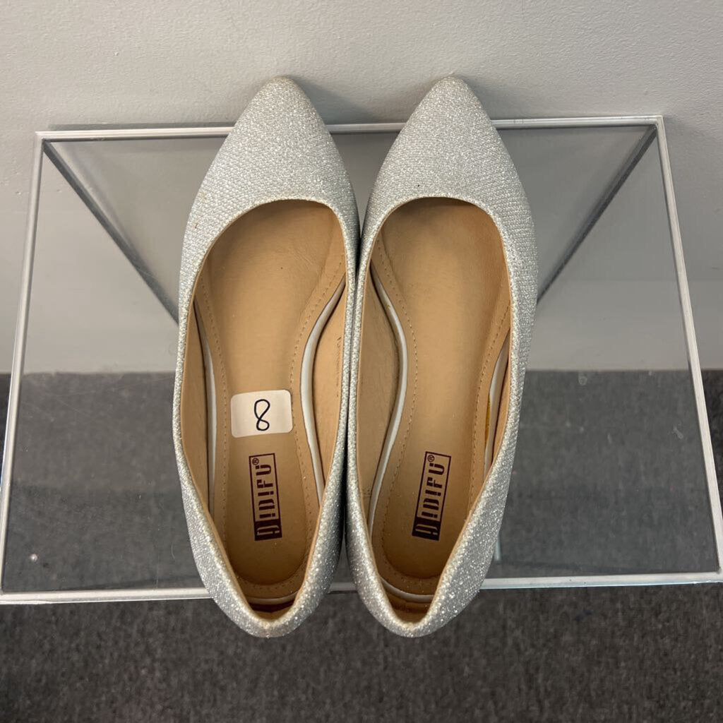 Silver Sparkle Point Toe Flat Shoes 8
