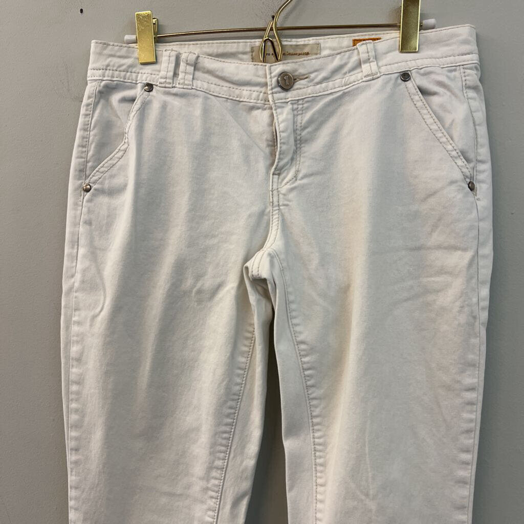 Pilcro White Straight Leg Jeans 26
