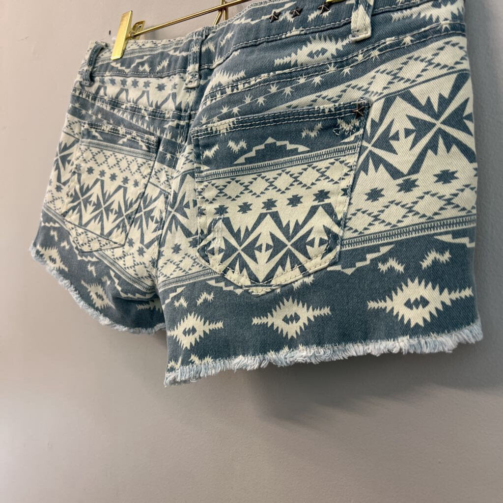 Vanilla Star Blue/ Cream Print Frayed Hem Shorts 11