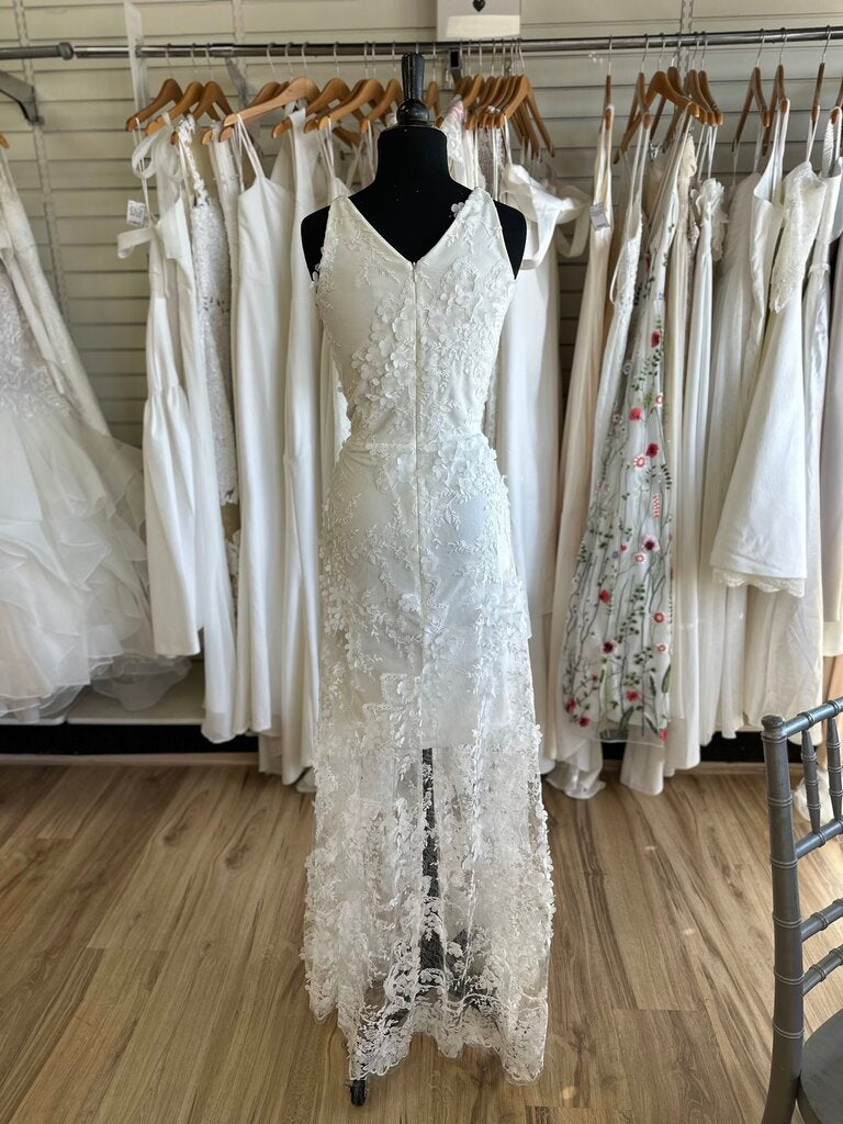 Dress The Population Ivory Lace/ 3D Flower Bridal Gown Large