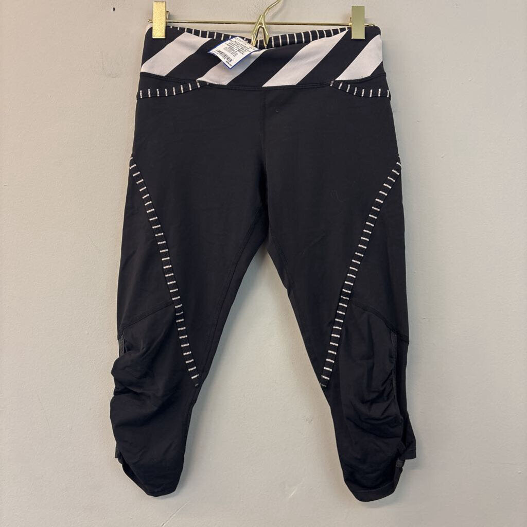 Lululemon Black/ White Cropped Leggings 4