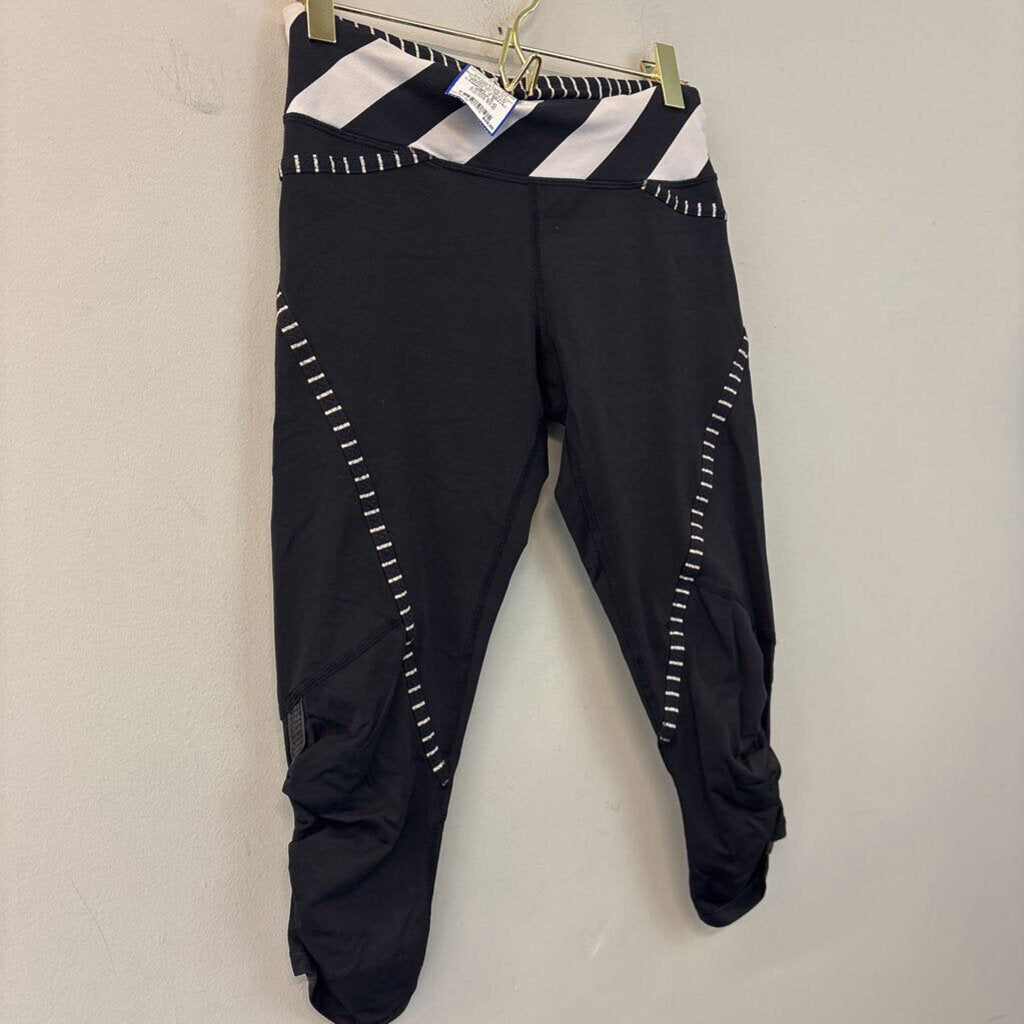 Lululemon Black/ White Cropped Leggings 4