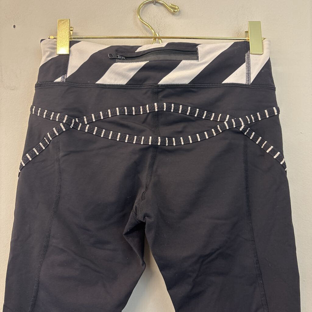 Lululemon Black/ White Cropped Leggings 4