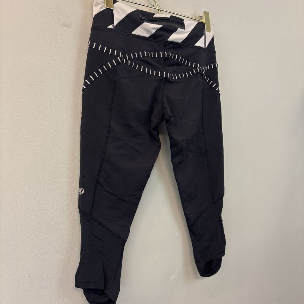Lululemon Black/ White Cropped Leggings 4