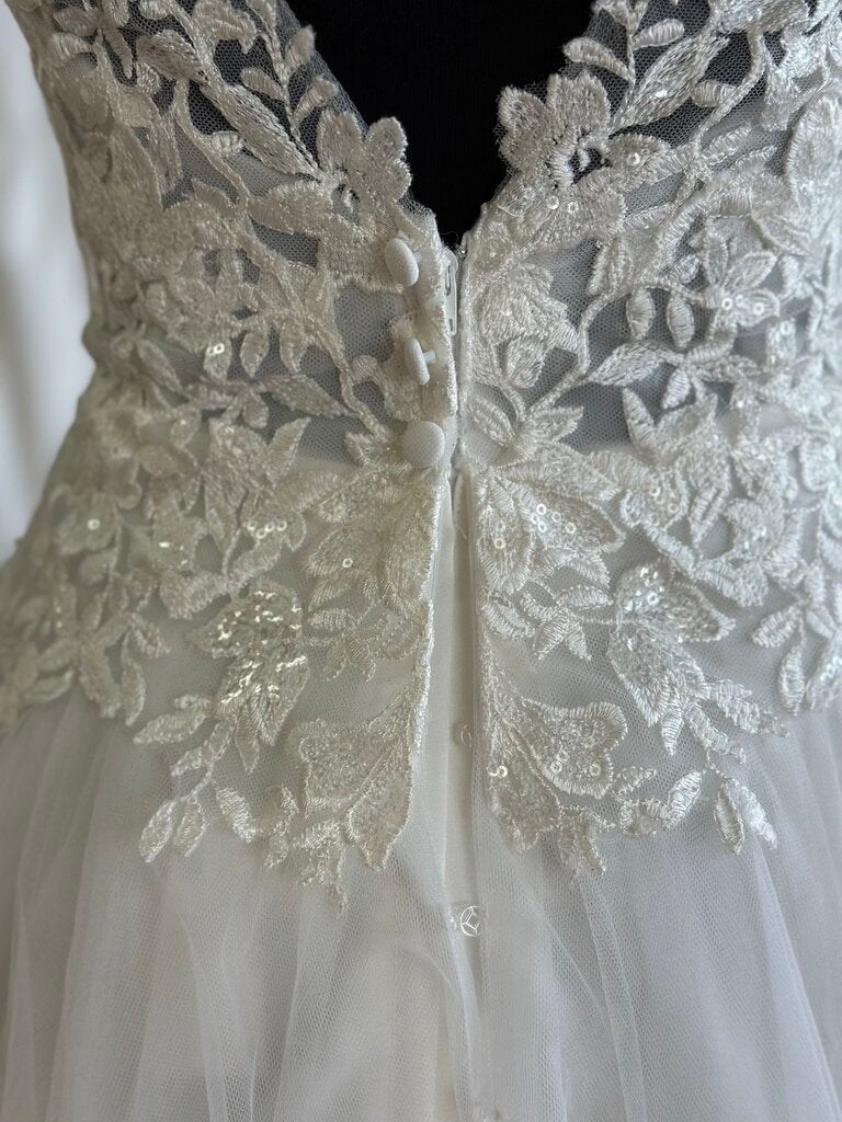 Stella York Ivory Lace Top Tulle Skirt Bridal Gown 10