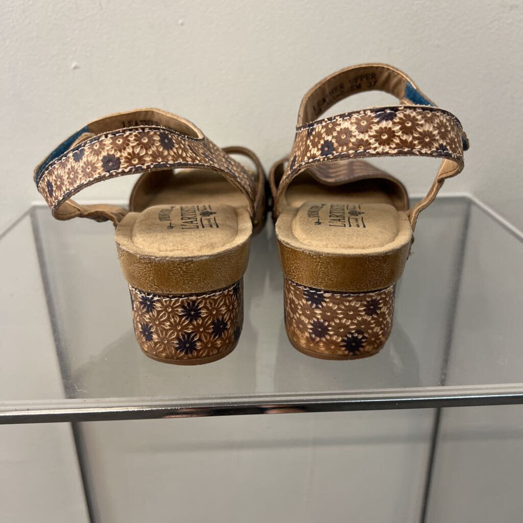 L'Artiste Brown Print Leather Clog Sandals 37