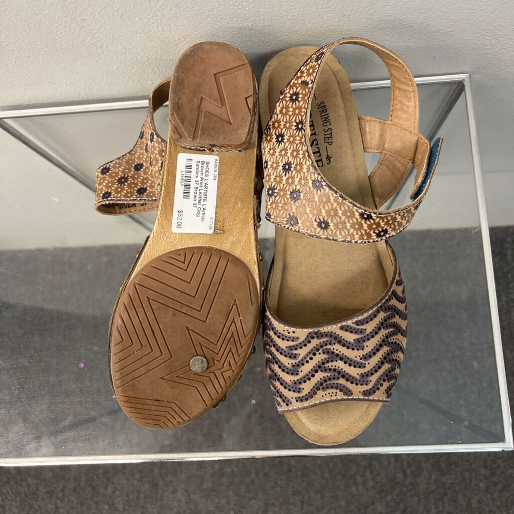 L'Artiste Brown Print Leather Clog Sandals 37