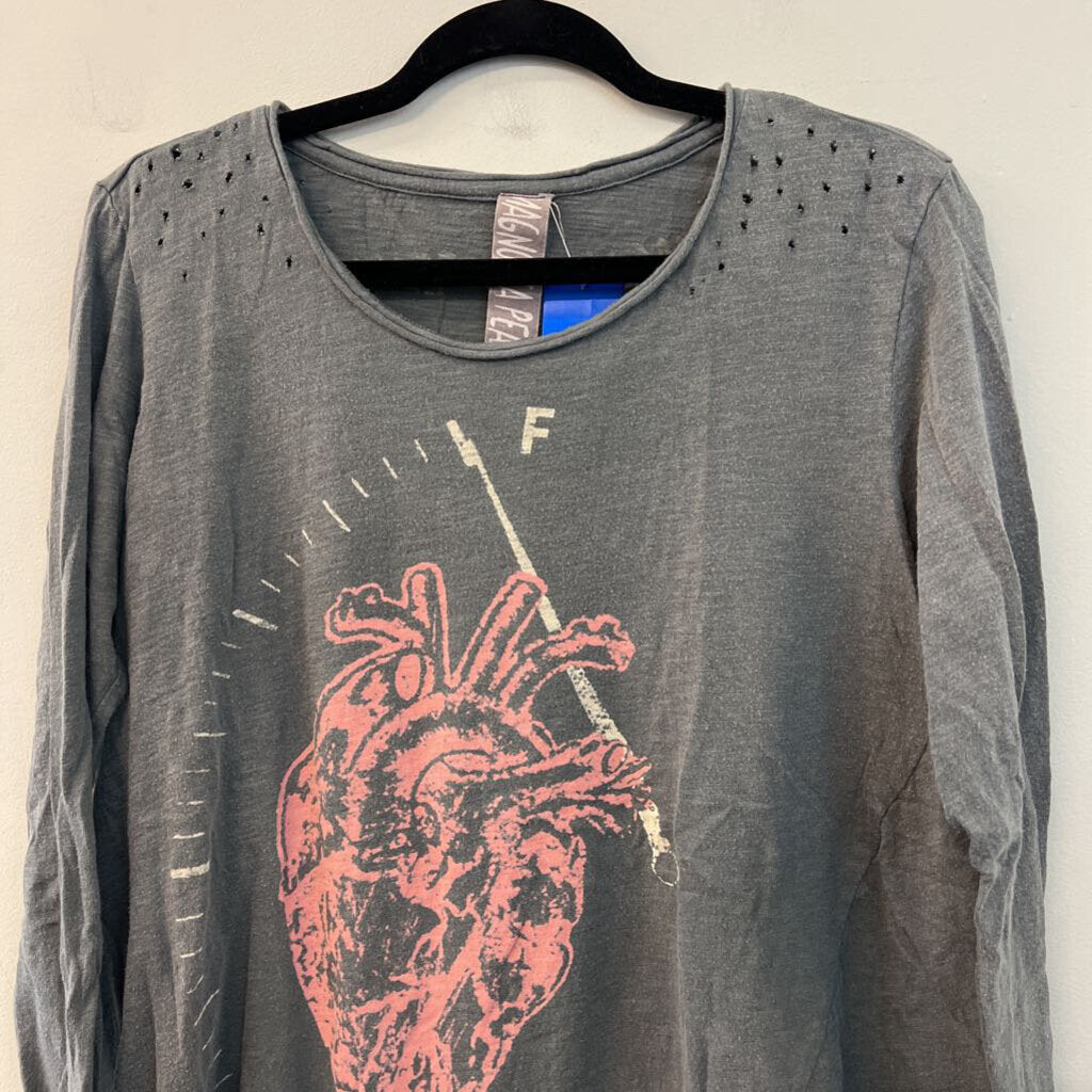 Magnolia Pearl Full Heart Dylan Tee Top 945 One Size