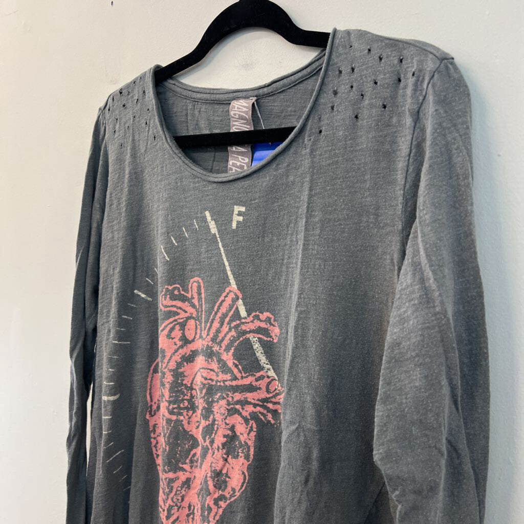 Magnolia Pearl Full Heart Dylan Tee Top 945 One Size