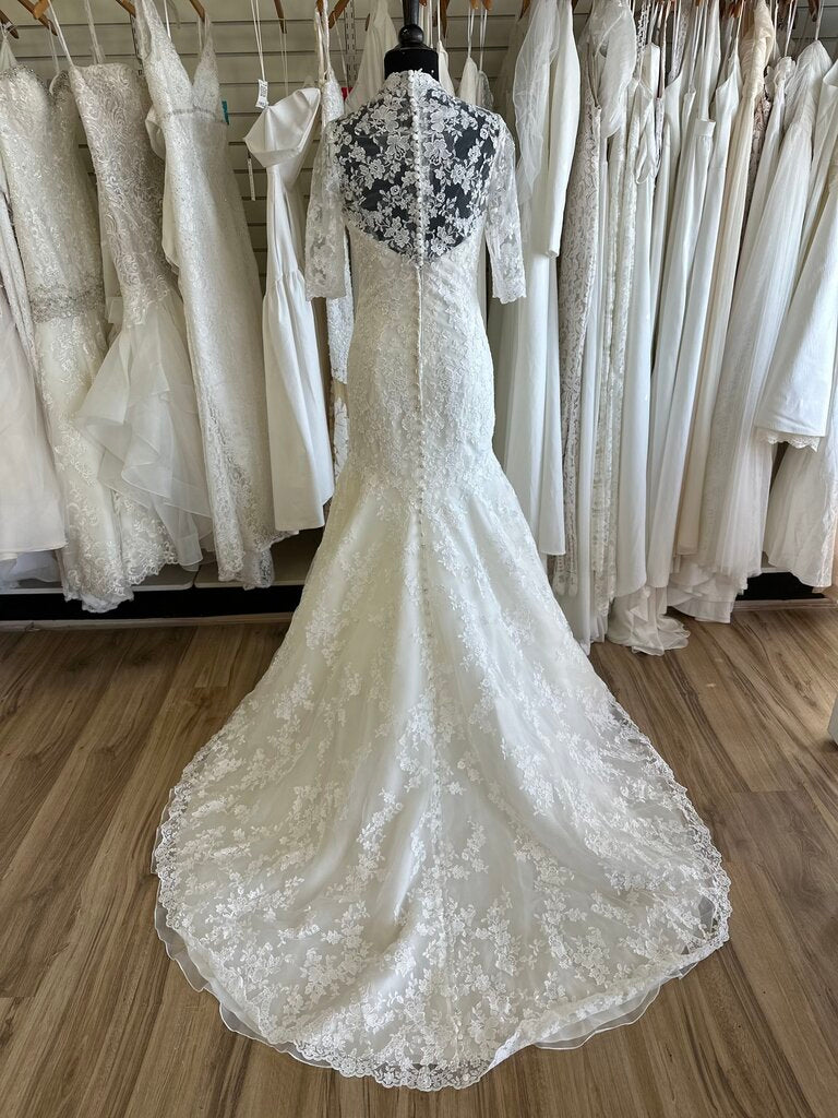 Allure Short Sleeve Lace Wedding Gown 8