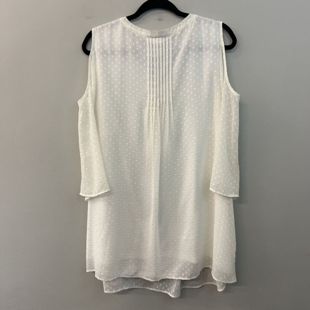 DR2 Cream Dot Detail Cold Shoulder Top 1X