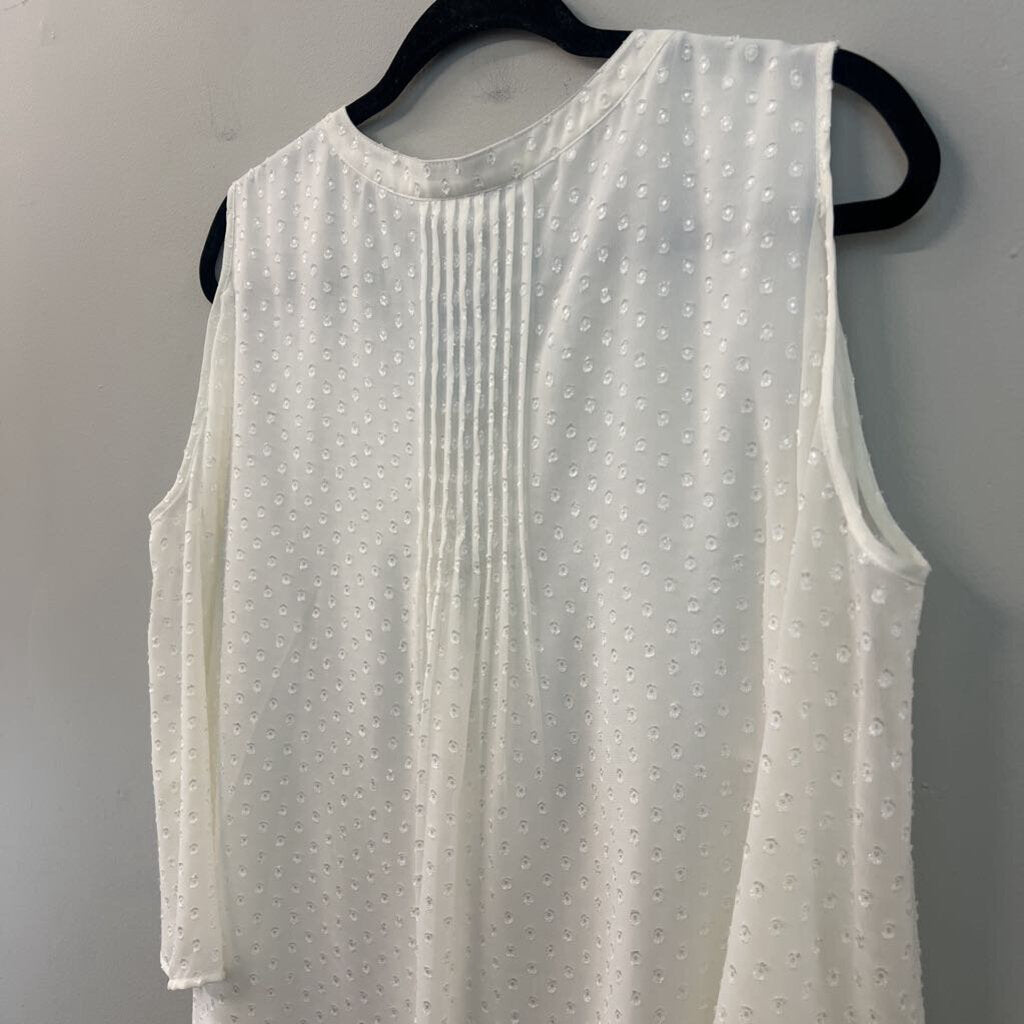 DR2 Cream Dot Detail Cold Shoulder Top 1X