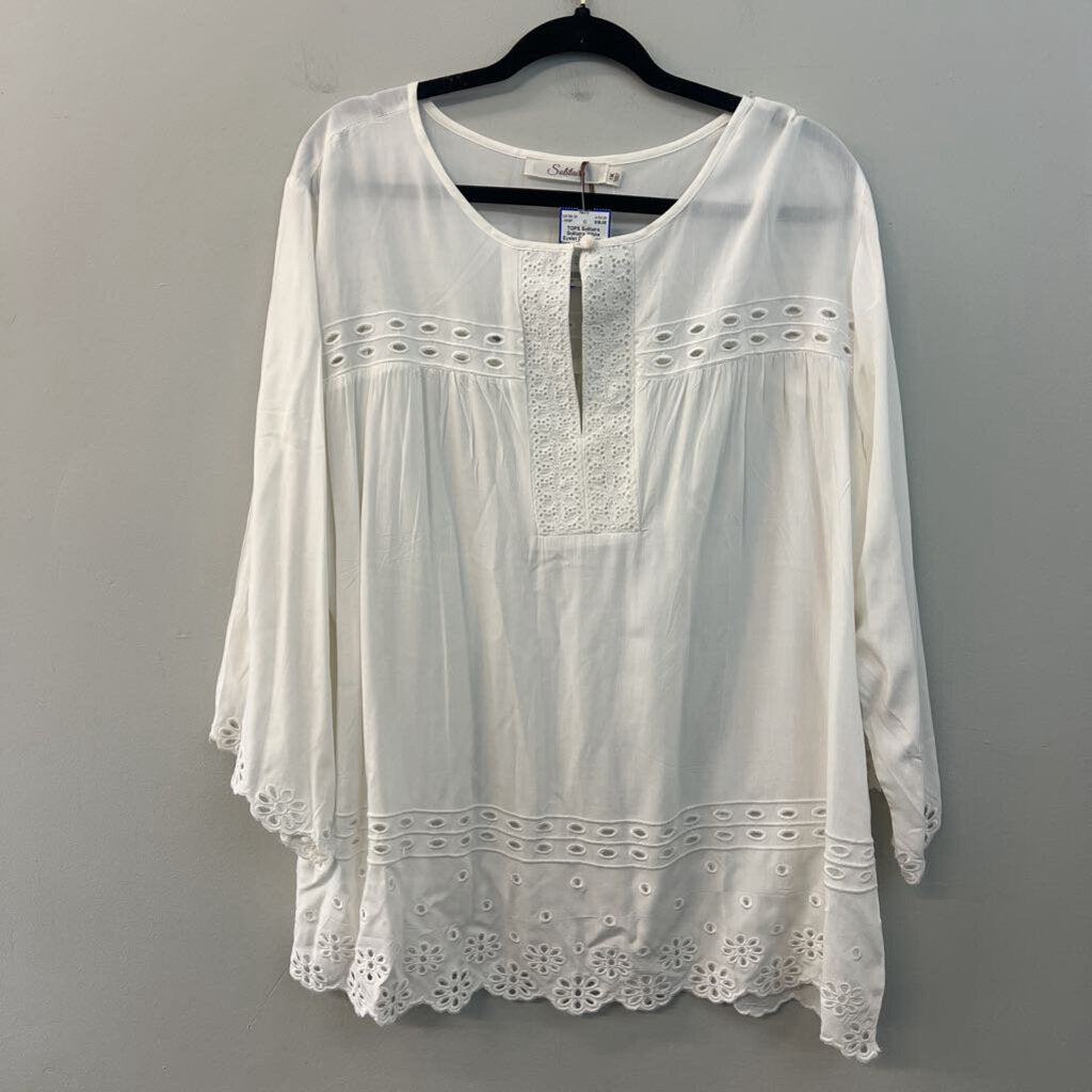 Solitaire White Eyelet Detail Long Sleeve Top 1X