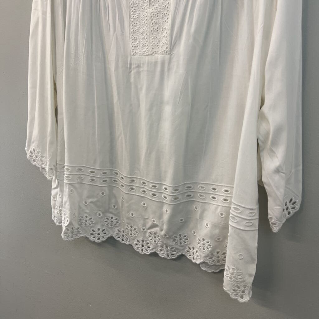 Solitaire White Eyelet Detail Long Sleeve Top 1X