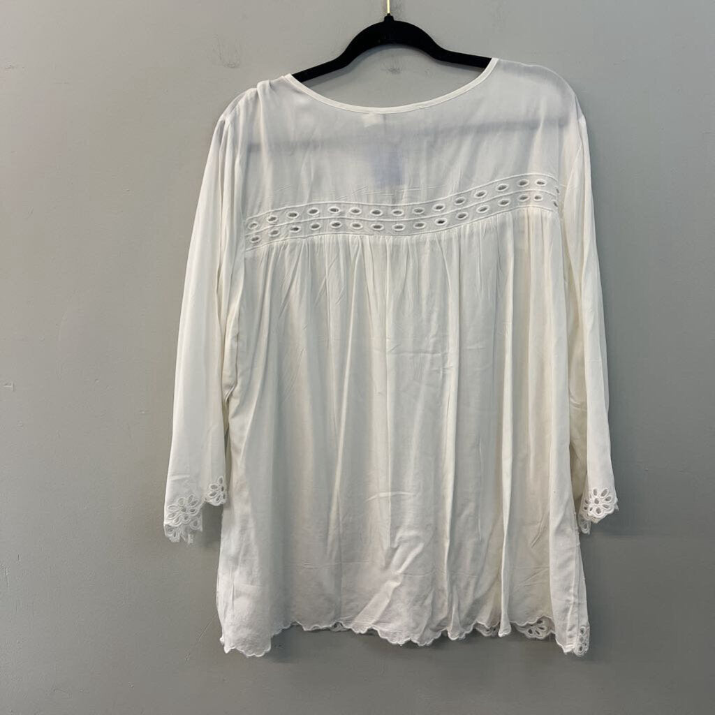 Solitaire White Eyelet Detail Long Sleeve Top 1X