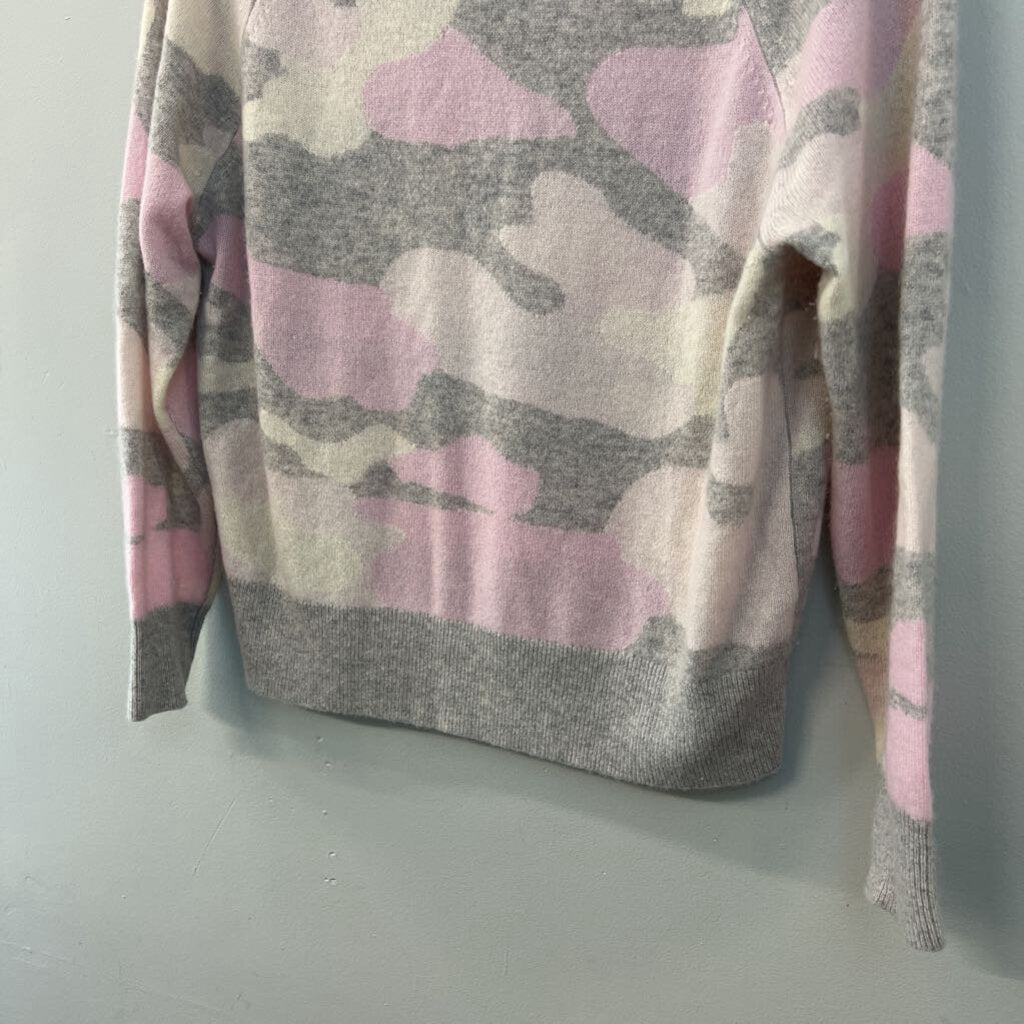 White and Warren 100% Cashmere Grey/ Pink Camo Print Long Sleeve Sweater Top Medium