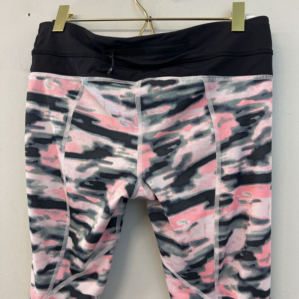 Lululemon Black/ Pink Print Cropped Leggings 6