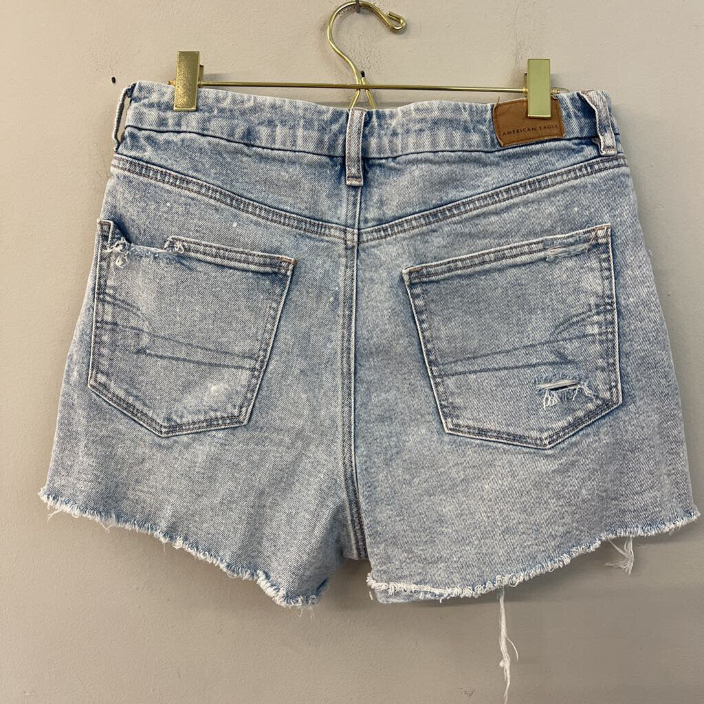 American Eagle Light Wash Distressed Denim Shorts 10