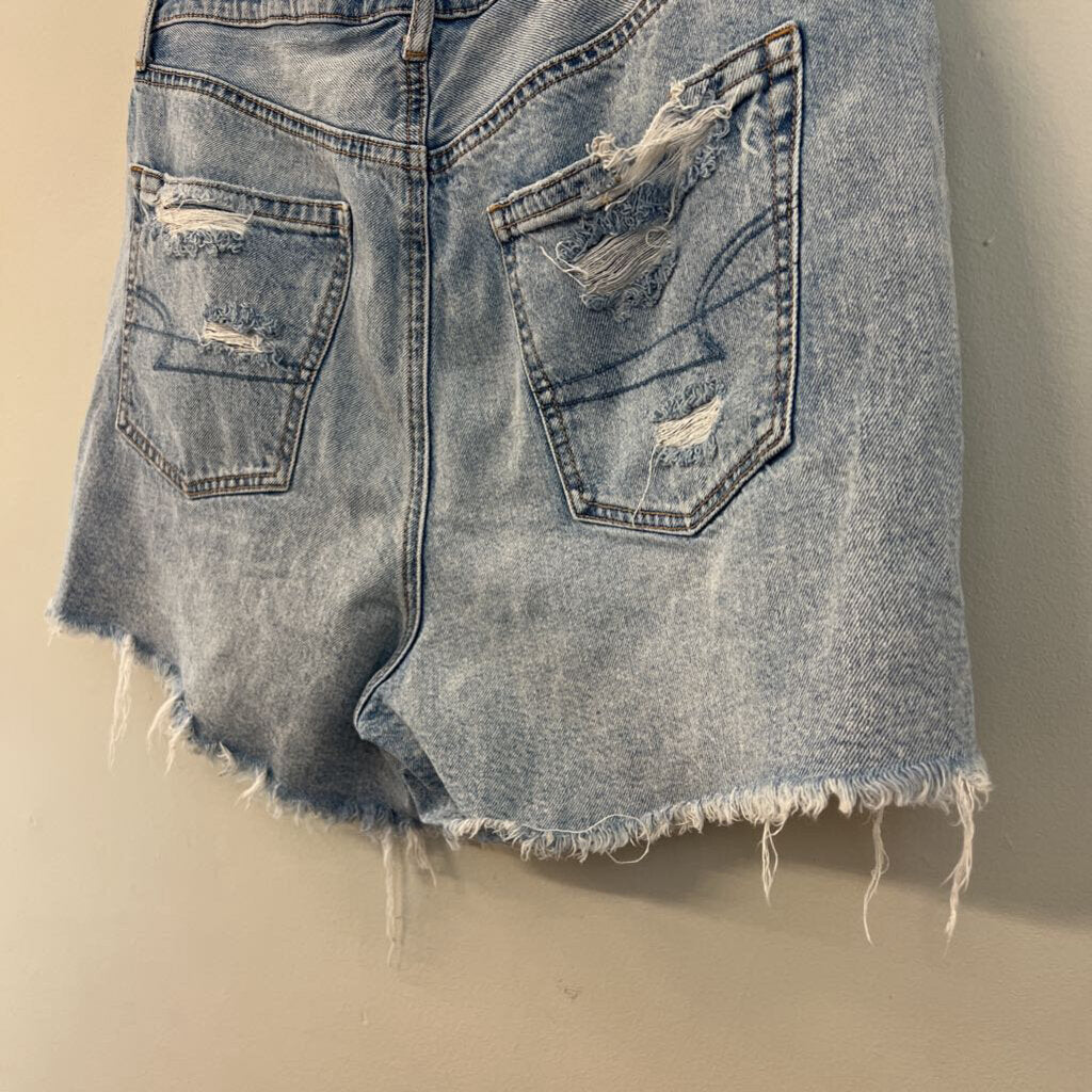 American Eagle Light Wash Raw Hem Denim Shorts 14