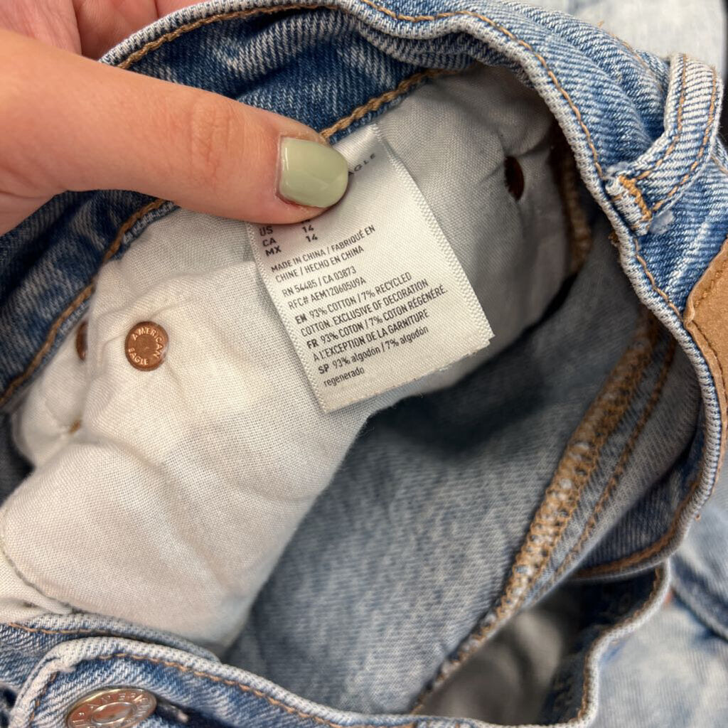 American Eagle Light Wash Raw Hem Denim Shorts 14