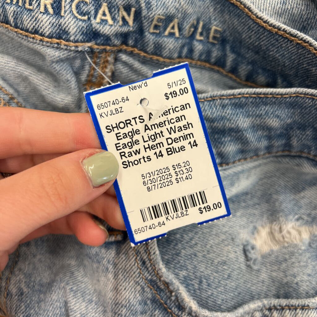 American Eagle Light Wash Raw Hem Denim Shorts 14
