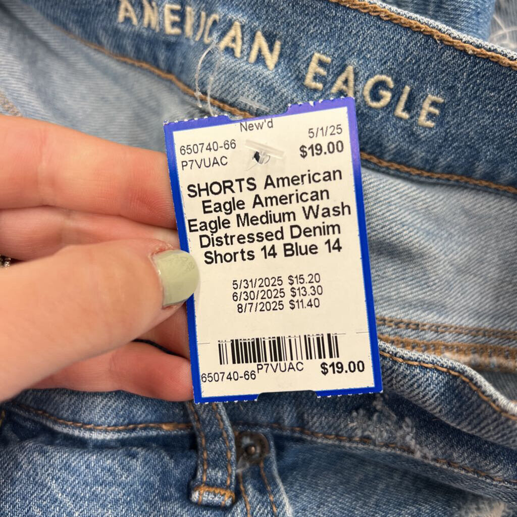 American Eagle Medium Wash Distressed Denim Shorts 14