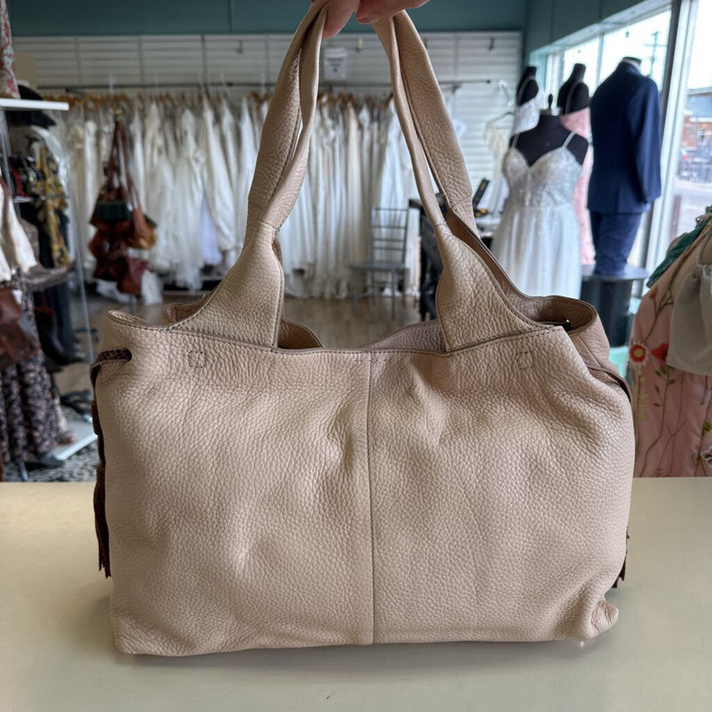 GILI Got It Love It Pink Pebbled Leather Purse