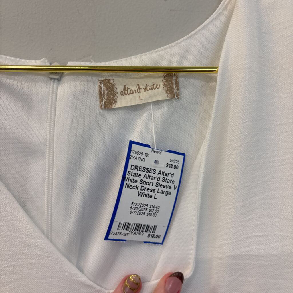 Altar'd State White Short Sleeve V Neck Dress Large