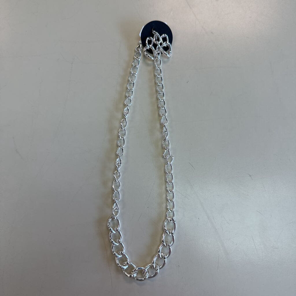 SAQ Chunky Silver Chain Necklace W/ Matching Earrings