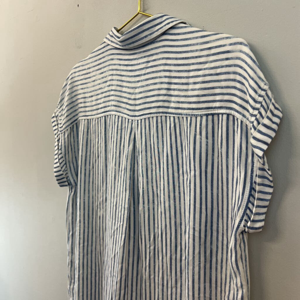 American Eagle White/ Blue Striped Short Sleeve Button Down Top Medium