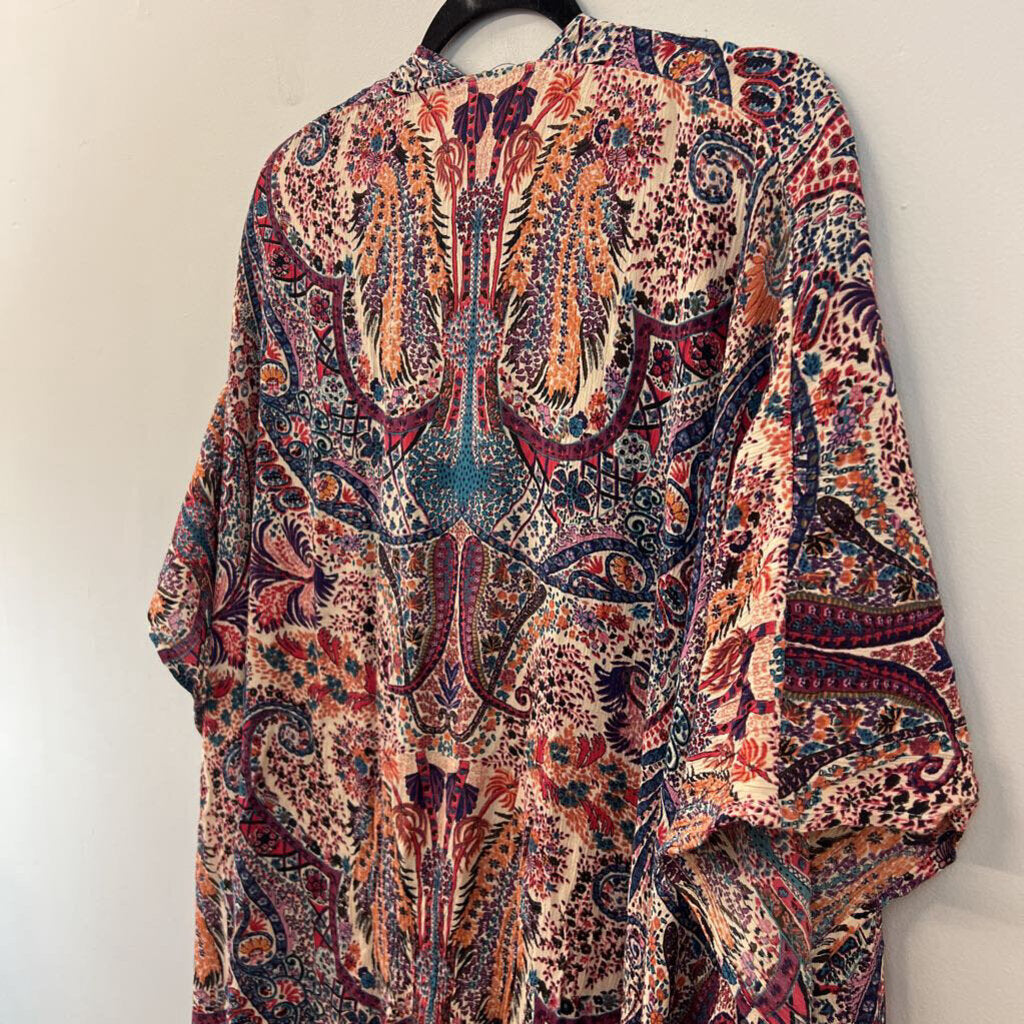 Black Tape Cream/ Multi Print Short Sleeve Open Front Kimono Top 3X