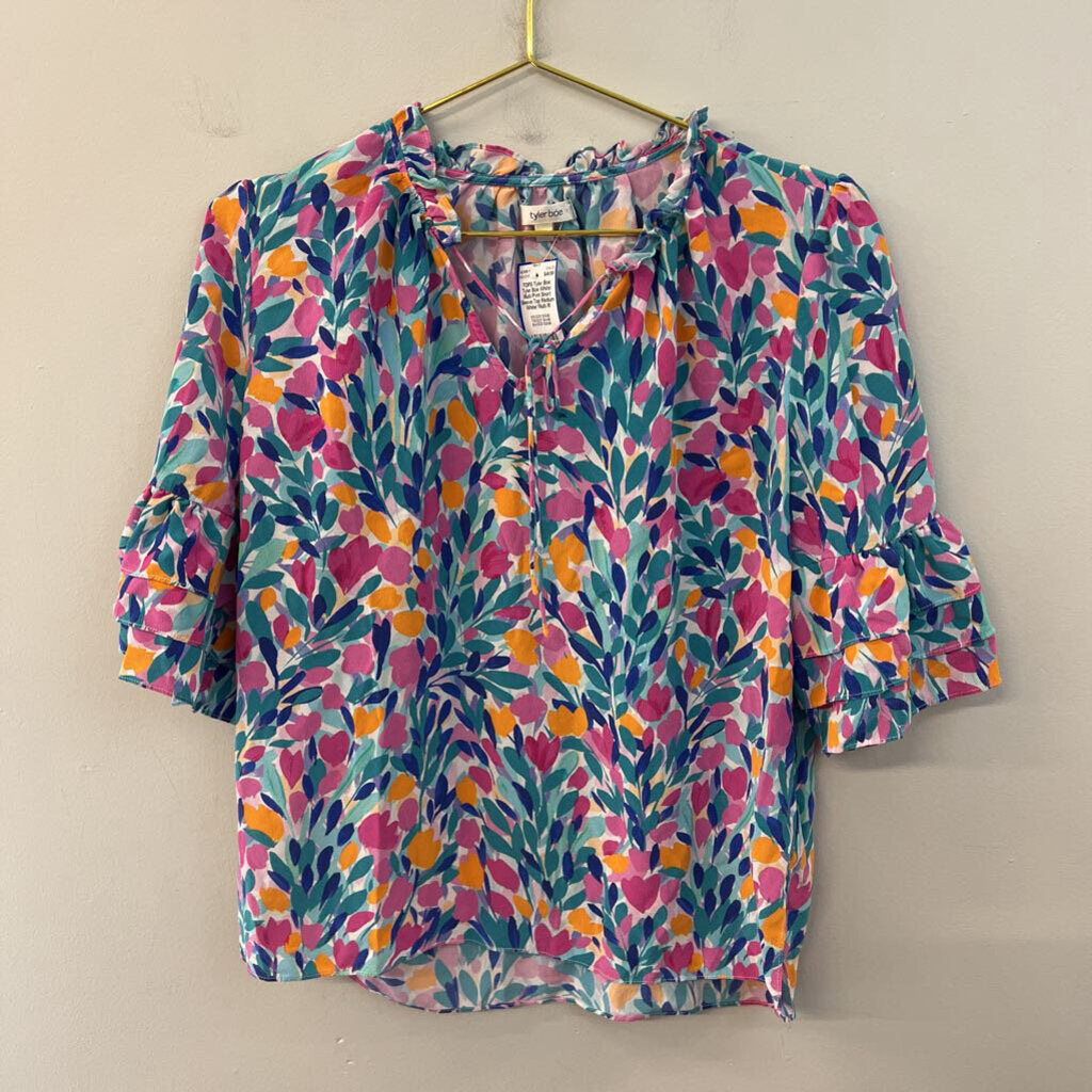 Tyler Boe White/ Multi Print Short Sleeve Top Medium