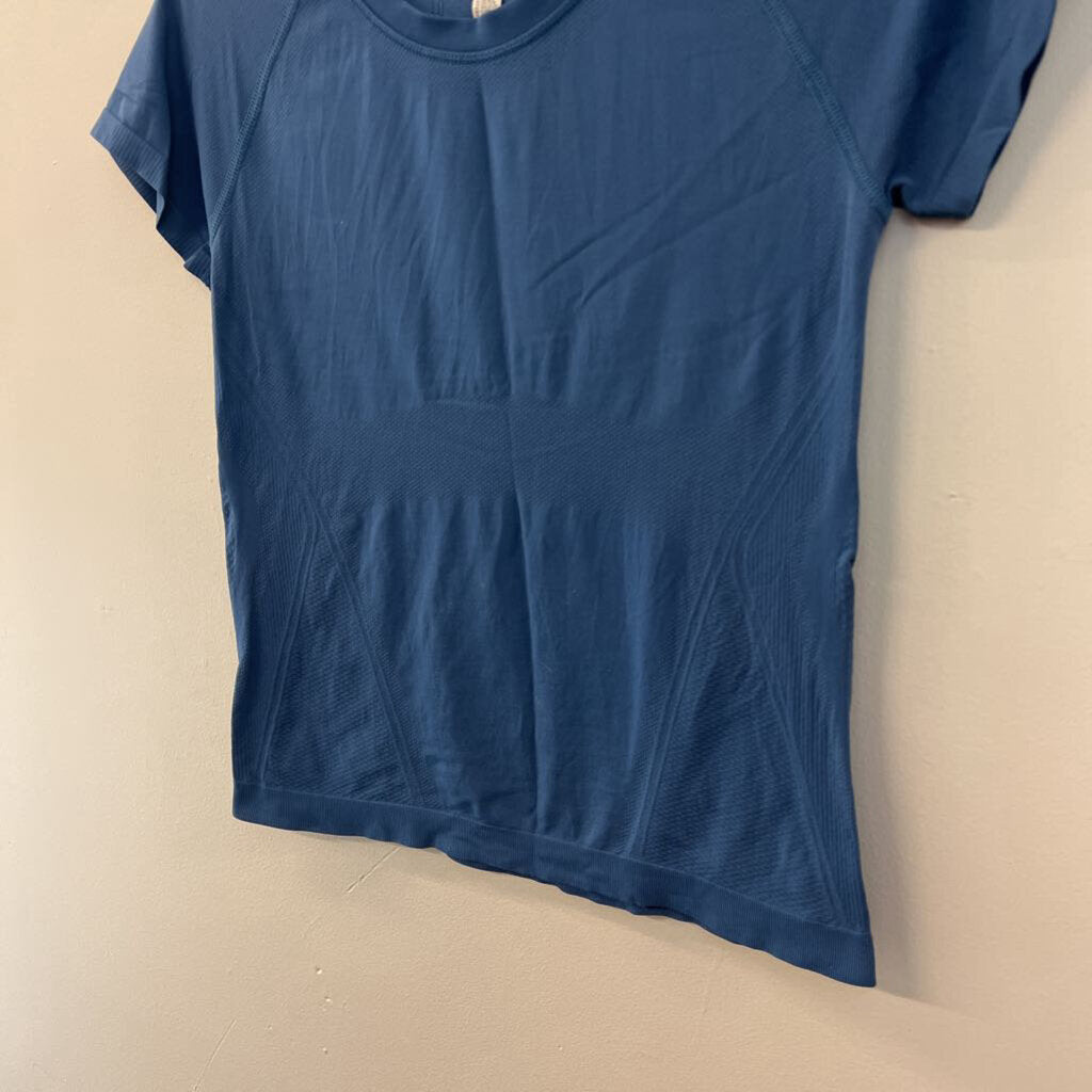 Athleta Blue Short Sleeve Athletic Top Small
