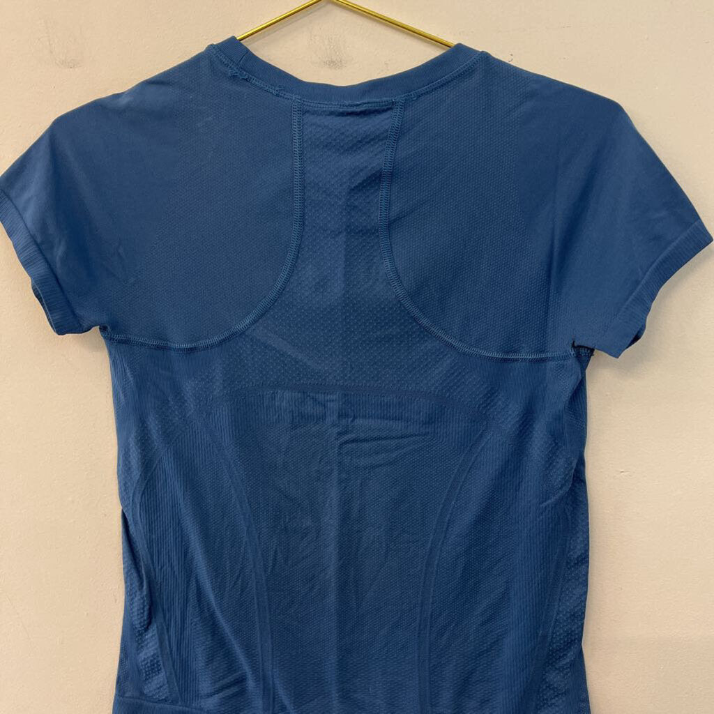 Athleta Blue Short Sleeve Athletic Top Small