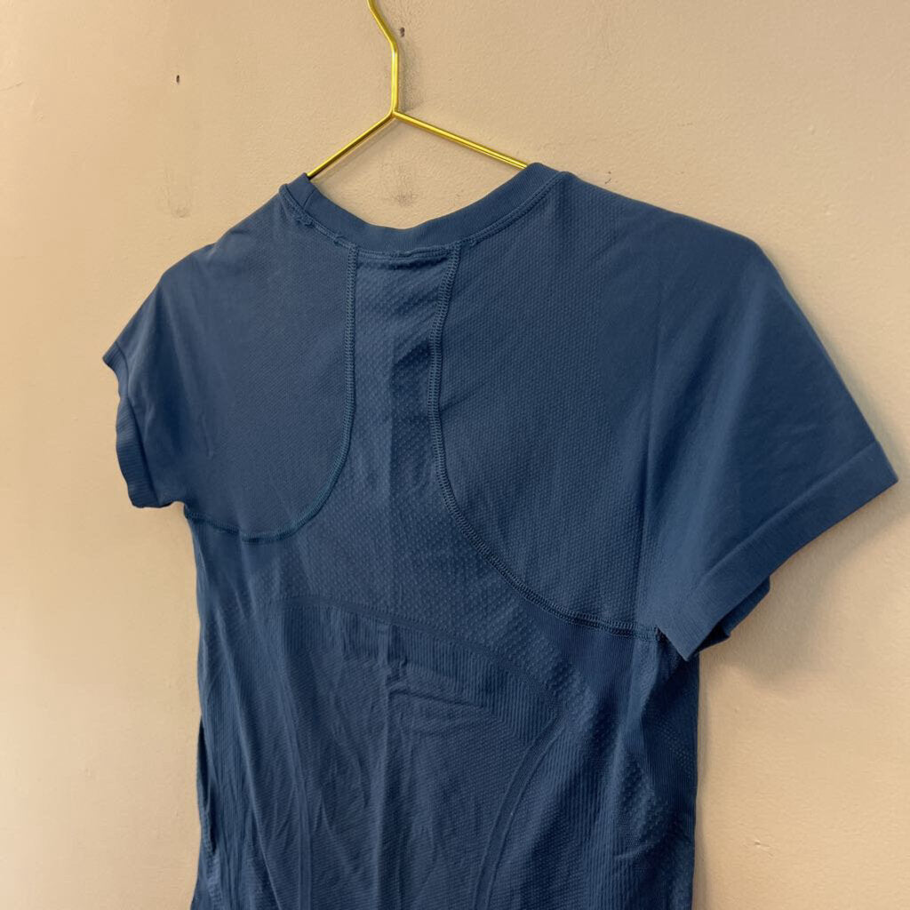 Athleta Blue Short Sleeve Athletic Top Small