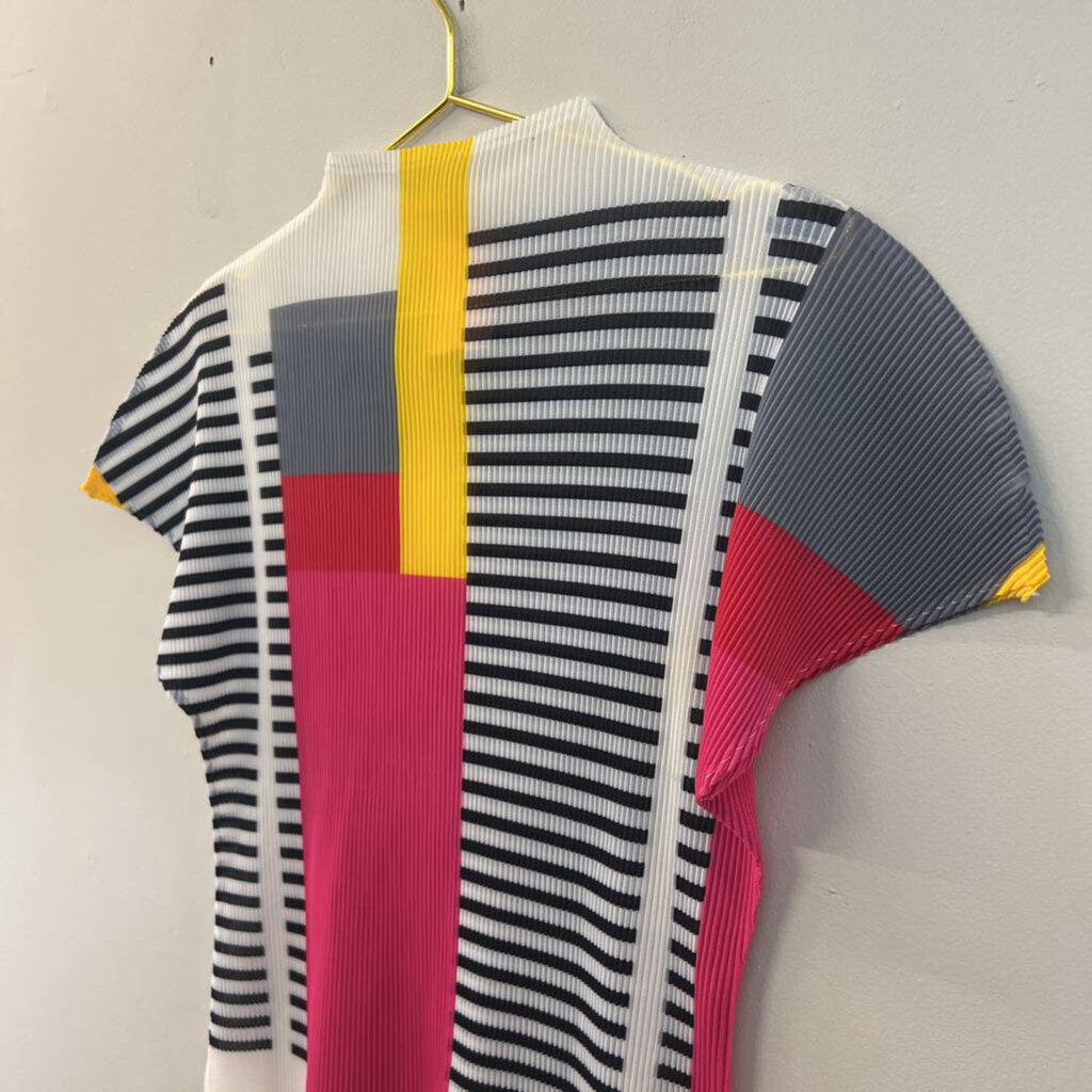 Color Block Accordion Pleat Stretch Shirt Large