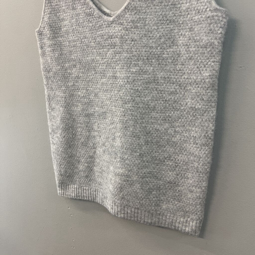 Lilly Pulitzer Grey Knit Sweater Vest Top Small