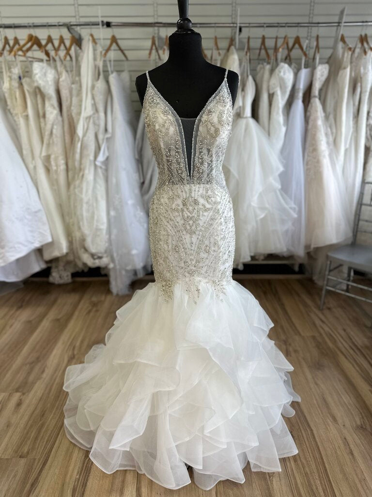 Kitty Chen Ivory Fitted Embellished Top Ruffle Bottom Bridal Gown 14