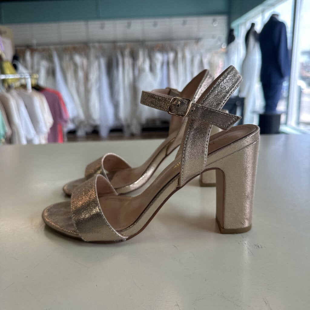 Dream Paris Gold Ankle Strap Block Heels 7.5