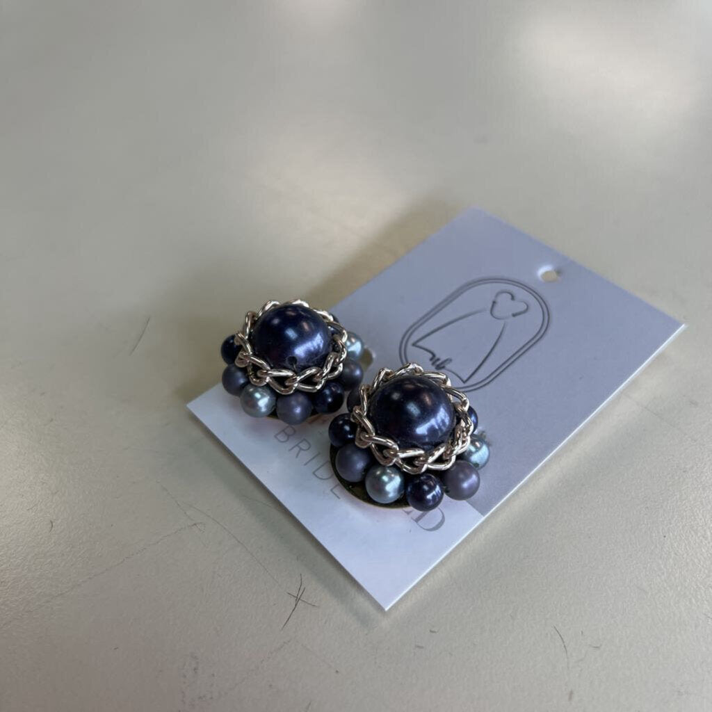 Vintage Black Pearl Clip On Earrings