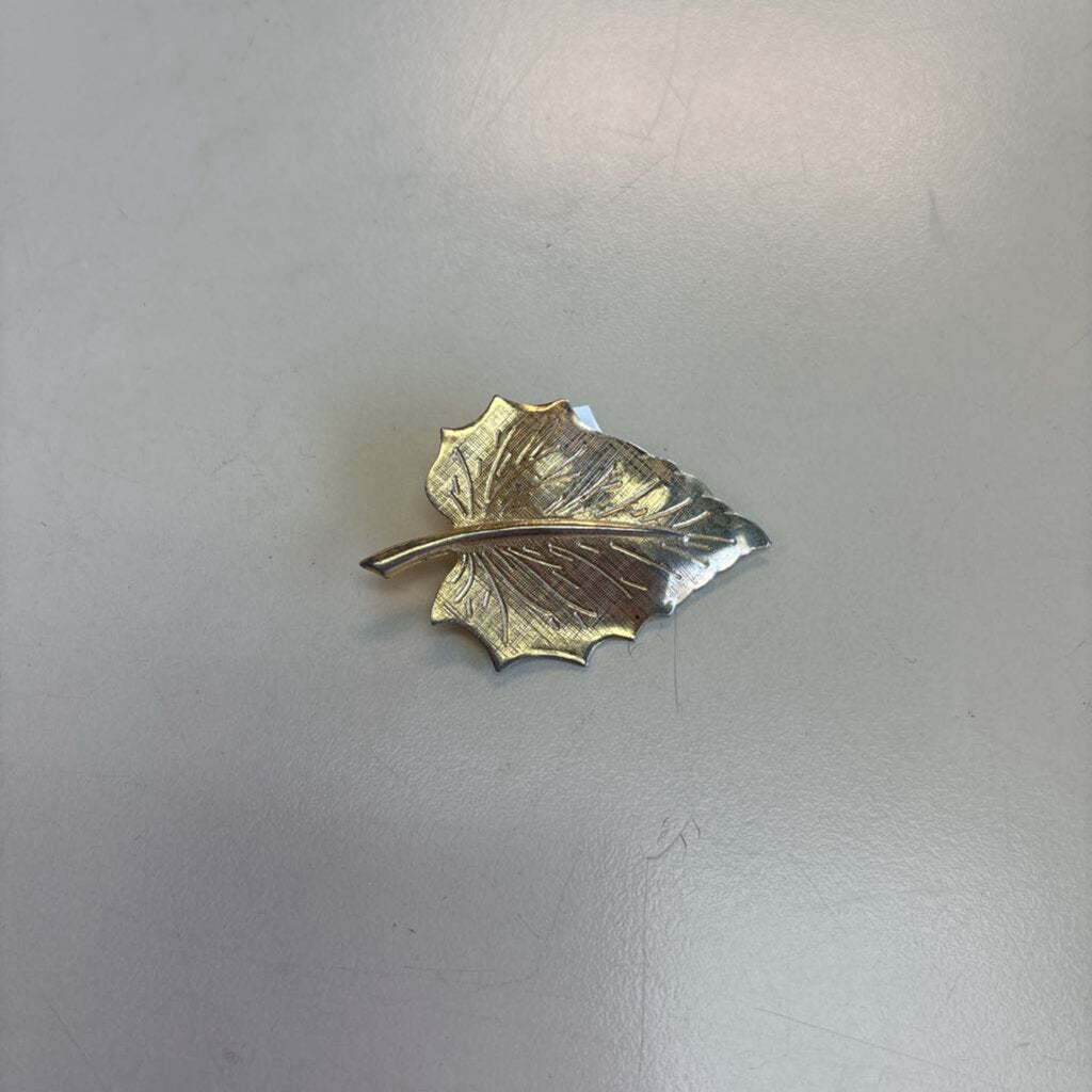 Vintage Gold Leaf Pin
