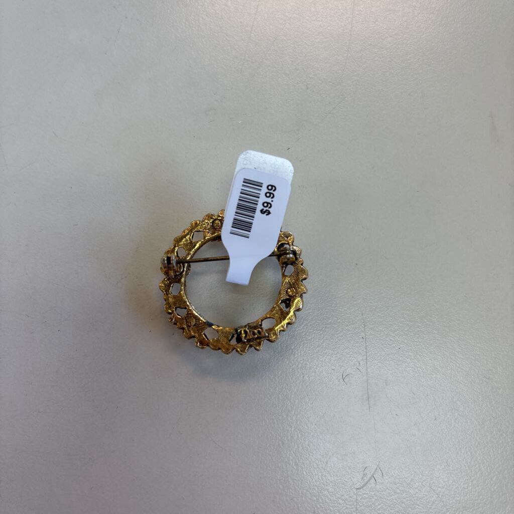 Vintage Gold Pearl Wreath Pin