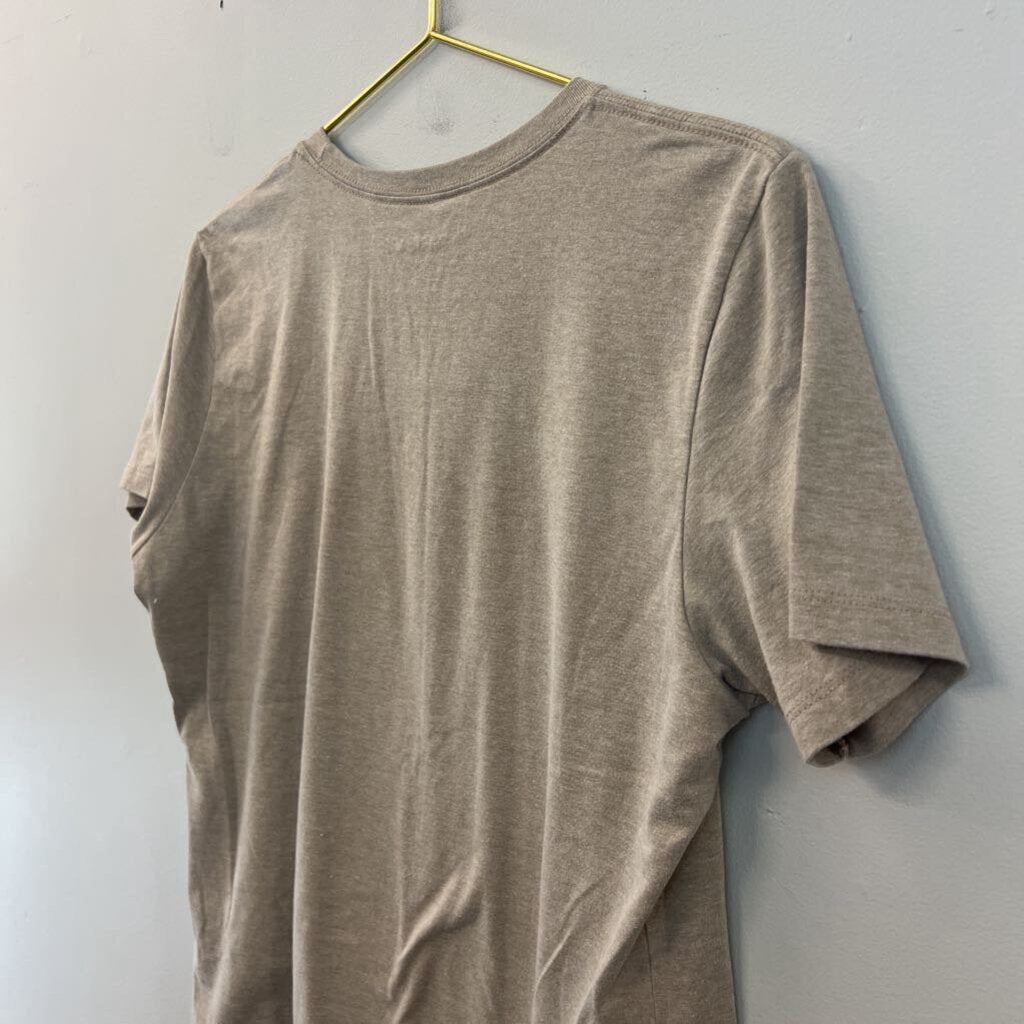 Ariat Brown/ Multi Short Sleeve Logo Graphic Tee Extra Large