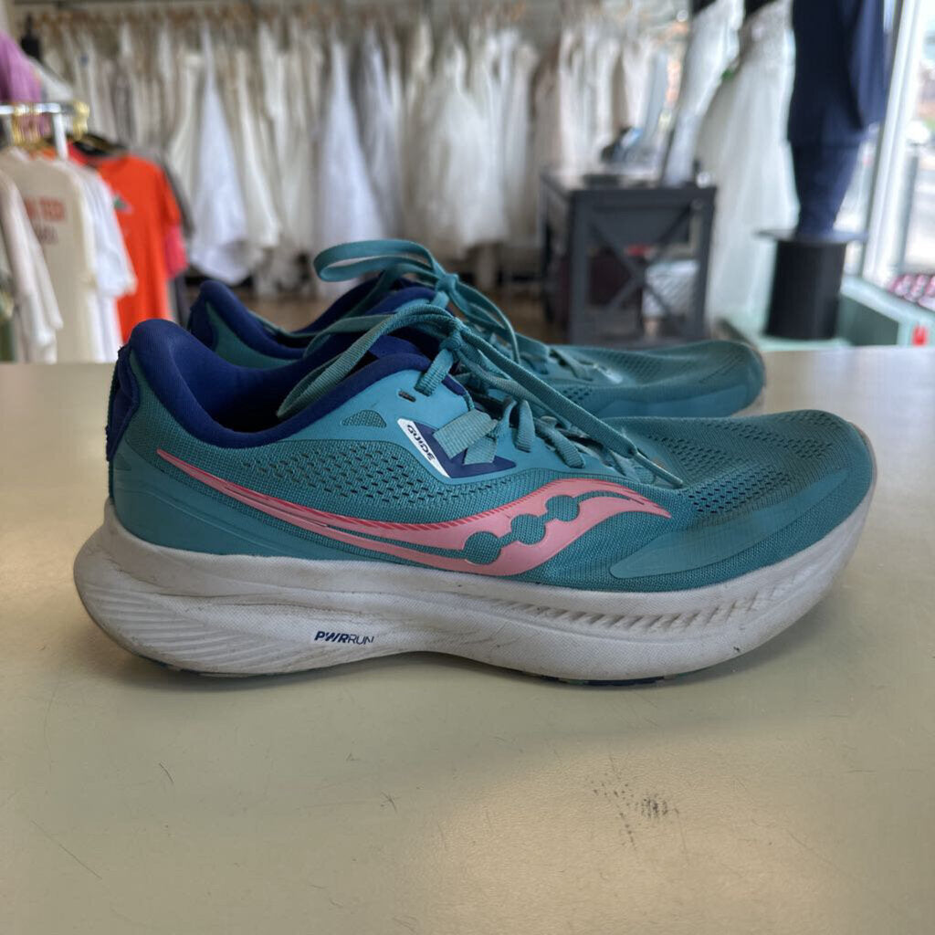 Saucony Blue/ Pink Guide 15 Running Sneakers 9