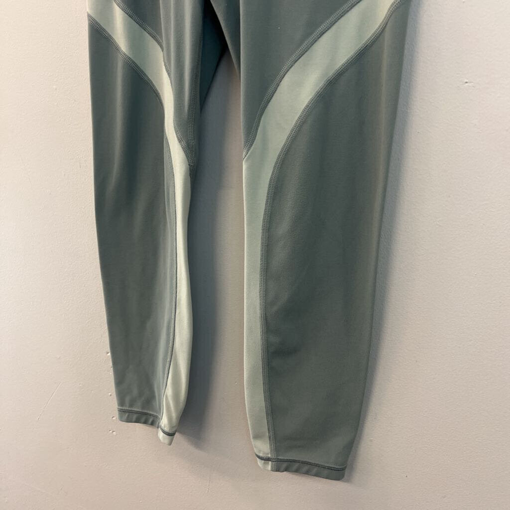 Athleta Blue Cropped Athletic Leggings Small