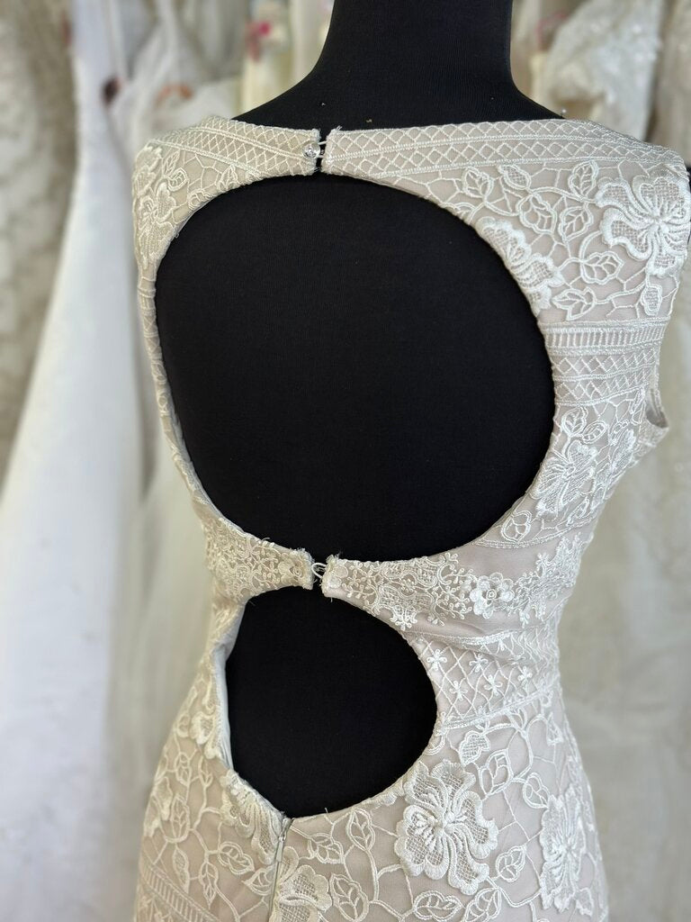 Maggie Sottero Key Hole Back Lace Dress 12