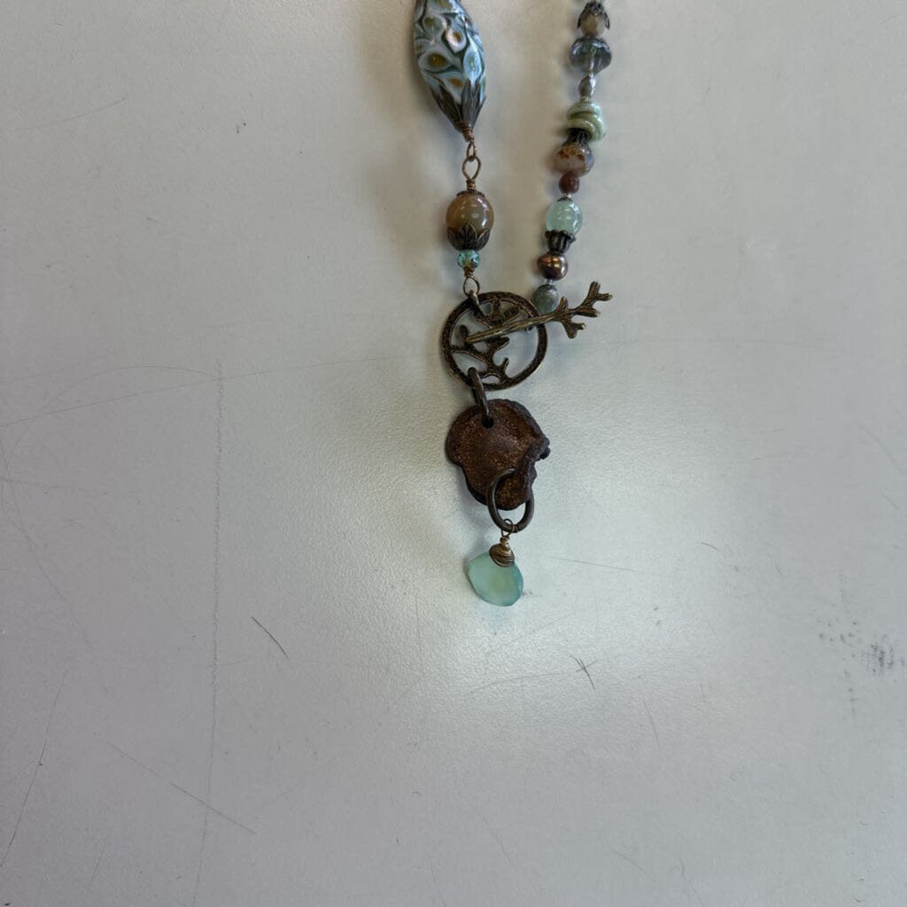 Anne Vaughan Metallic Stone Necklace